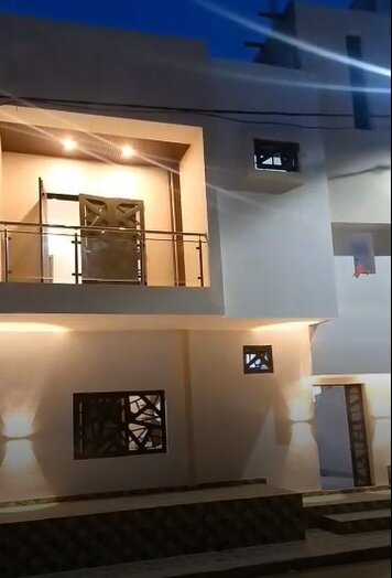 Studio Moderne - Mbackiou Faye